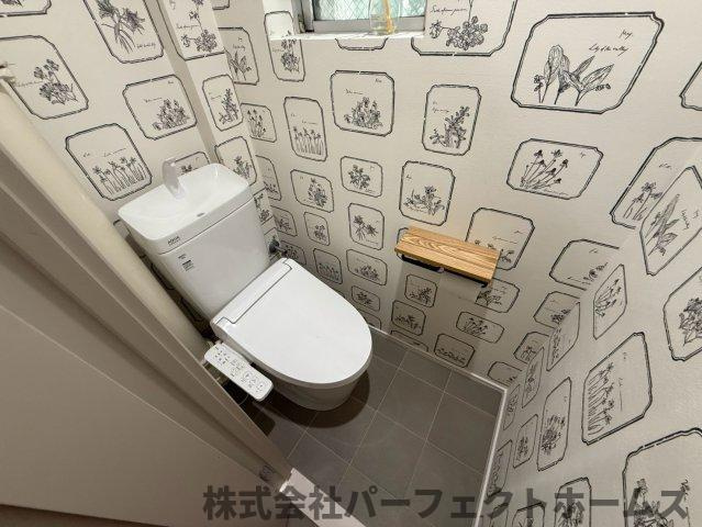 釈尊寺第一住宅1号棟のトイレ|コンパクトで使いやすいトイレです