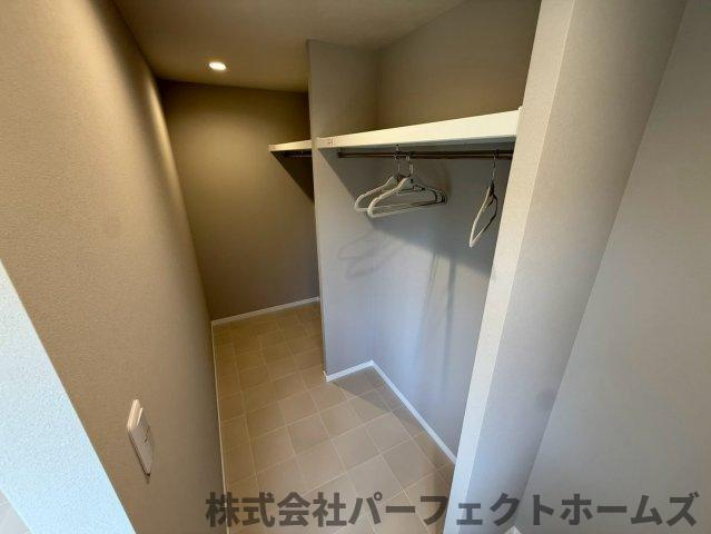 釈尊寺第一住宅1号棟の収納|大きなものも収納できそうです