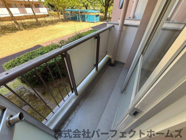 釈尊寺第一住宅1号棟のバルコニー|落ち着いた時間を過ごせるバルコニーです