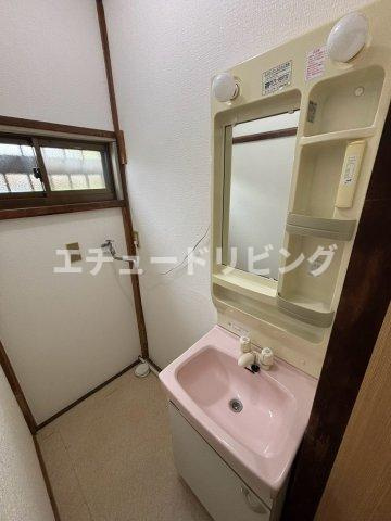 渡戸２丁目貸家の洗面所