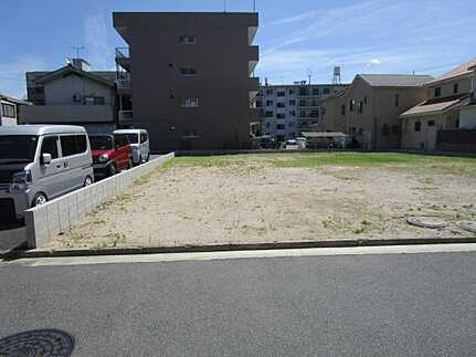 安佐南区西原７丁目の前面道路含む現地写真