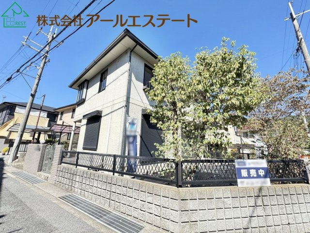 姫路市夢前町宮置　　中古戸建の前面道路含む現地写真