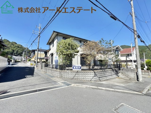 姫路市夢前町宮置　　中古戸建の前面道路含む現地写真