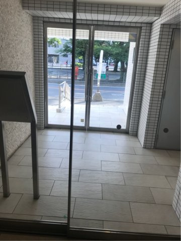 川崎市多摩区登戸新町の賃貸マンションのロビー