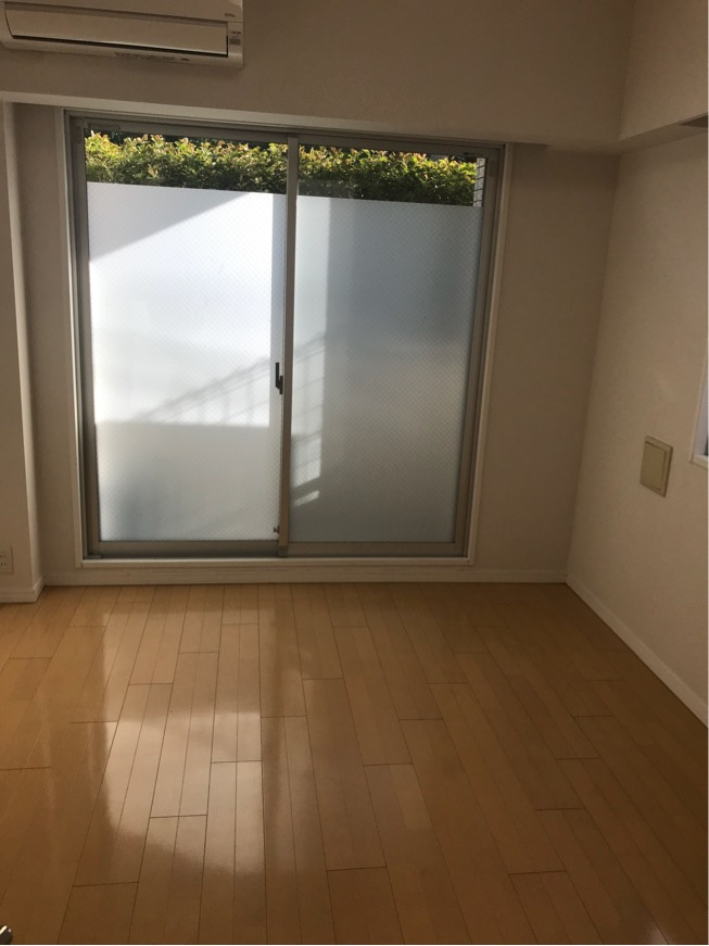 川崎市多摩区登戸新町の賃貸マンションの居間・リビング