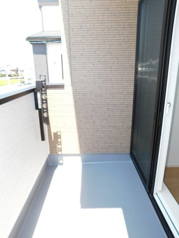 北名古屋市鍜治ケ一色村内西の新築一戸建のバルコニー|◇バルコニー◇　　陽当り良好なワイドバルコニー♪