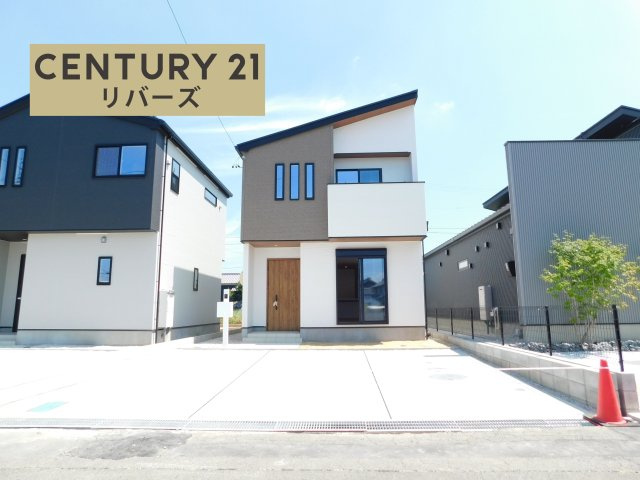 北名古屋市鍜治ケ一色村内西の新築一戸建の外観|◇２号棟◇　　いつでもご案内できます♪（お問合せ当日、平日、水曜、夜間でもＯＫ）　敷地４１．１８坪！　駐車並列３台ＯＫ！　パントリー付きＬＤＫ２１．０帖！　収納豊富なプラン♪