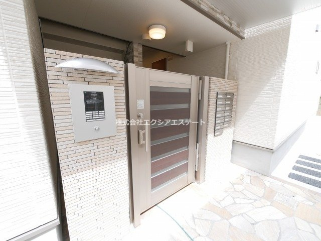フジパレス長居西Ⅱ番館のエントランス