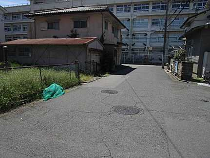 安佐南区西原７丁目の外観