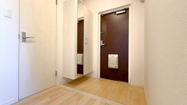 パークサイド杉山の玄関|※対象不動産同タイプ別部屋です。