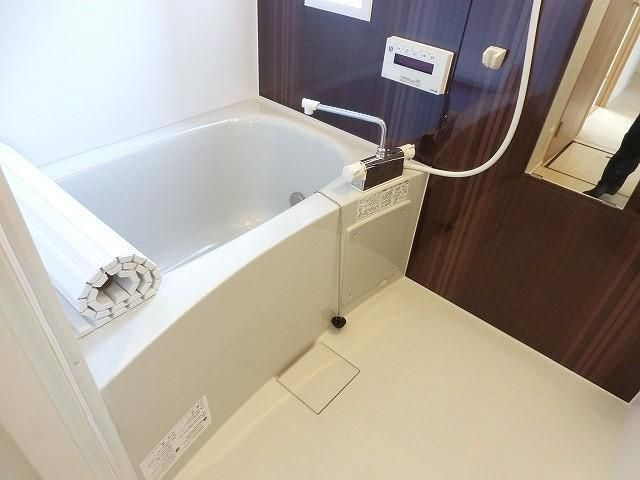 メゾン　ド　ソレイユ の浴室