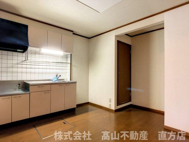 直方市大字山部のアパートの居間・リビング