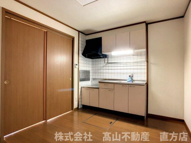 直方市大字山部のアパートの居間・リビング