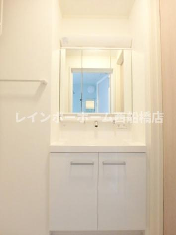 MADEIRAの独立洗面台