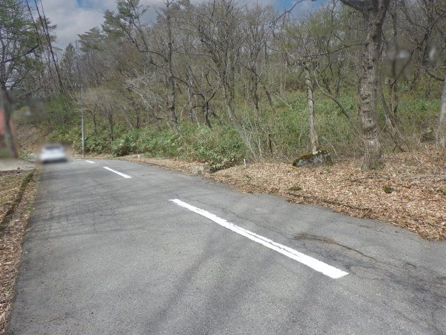 ニューパークひるが野⑫の前面道路含む現地写真