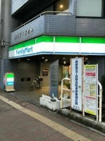 ファミリーマートサ…まで388m