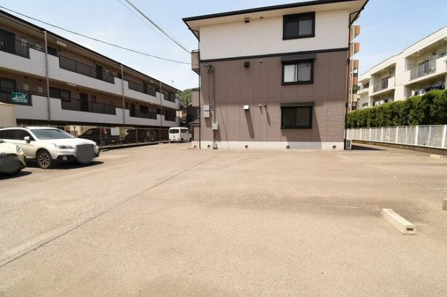 アペックス花ノ宮の駐車場|駐車場