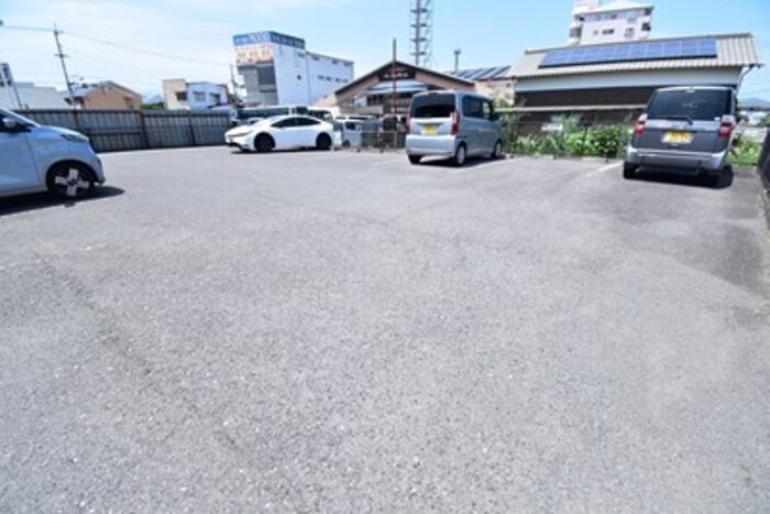 アネシスハイツ Ⅰ号館の駐車場|駐車場