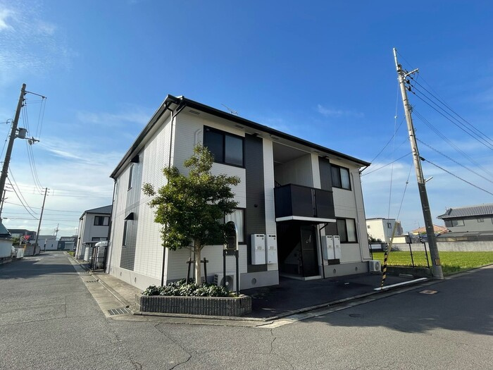 エクセレンスファミール木太 A棟の外観|建物外観