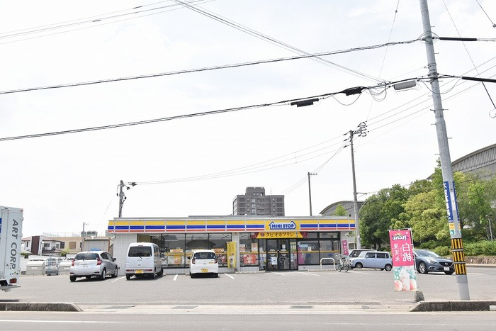 ウエストヴィレッジⅡ Ａ棟|ミニストップ県立図書館前店