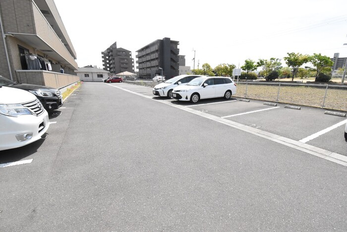ウィステリア太田の駐車場|駐車場