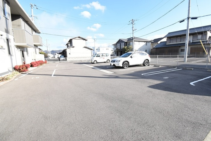 クレール・メゾンの駐車場|駐車場