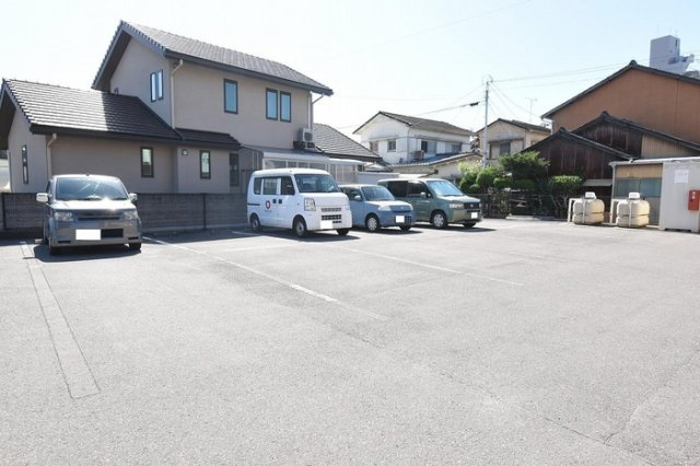 グランツ松島 B棟の駐車場|駐車場