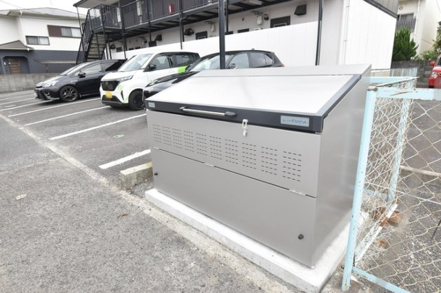 グランツ屋島|ゴミ置場