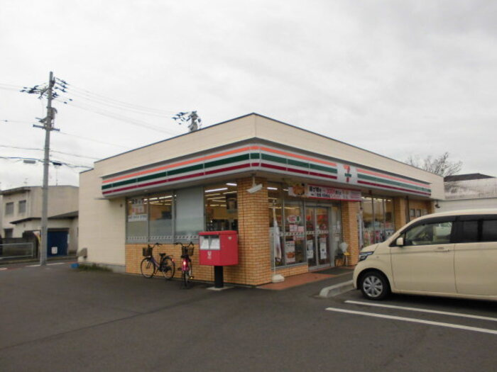 グランツ屋島|セブンイレブン（高松屋島西町店）94ｍ 徒歩２分