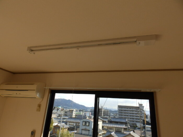 コートビレジ屋島|室内物干