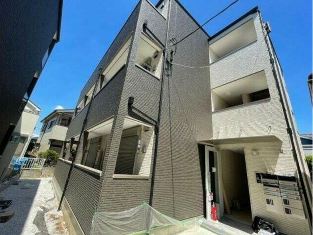 ジーメゾン大宮日進イーストの外観