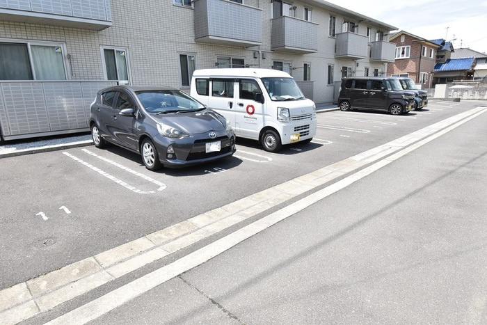 サウザンド・チカラの駐車場|駐車場