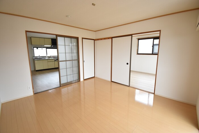 シャインポート屋島A～D棟 D棟の洋室|西洋室８帖
