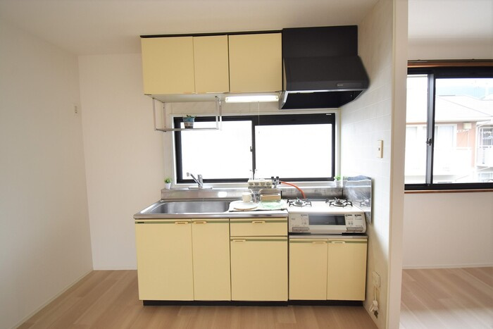シャインポート屋島A～D棟 D棟のキッチン|２口ガスコンロ付きキッチン