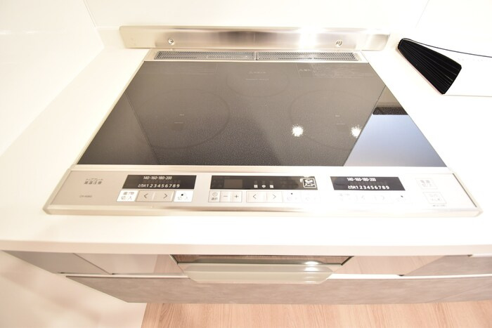 シャンス・ヴィラージュⅠのキッチン|システムキッチンＩＨコンロ