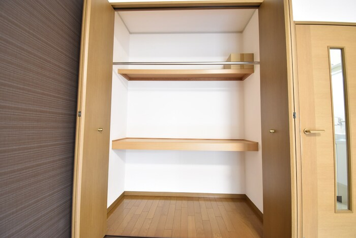 シャインポート屋島 E棟の収納|クローゼット