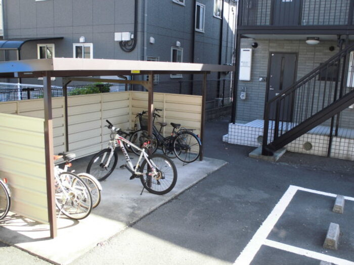 シャインポート屋島 E棟のその他共用部分|駐輪場