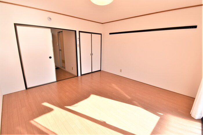 ビューフォート屋島の洋室|洋室８帖