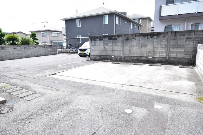 ハイツ田中Ⅱの駐車場|駐車場