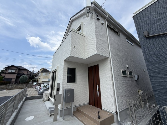 西原町5丁目貸家の外観