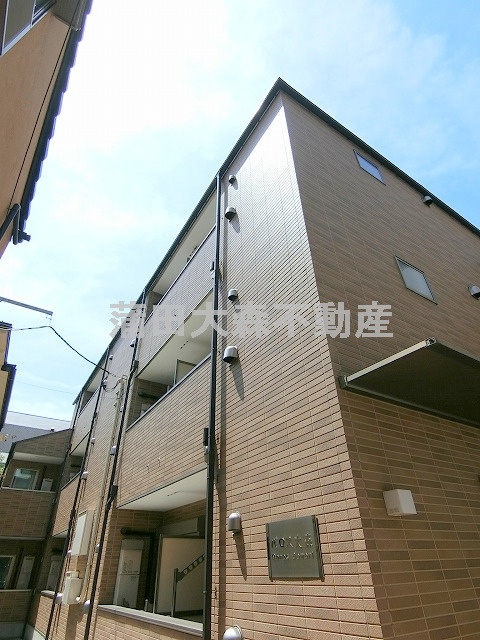 バロス大森の外観|外観2017年4月築　木造3階建て総戸数14戸インターネット無料の人気賃貸アパート
東京都大田区大森中1丁目　京急本線大森町駅徒歩7分
