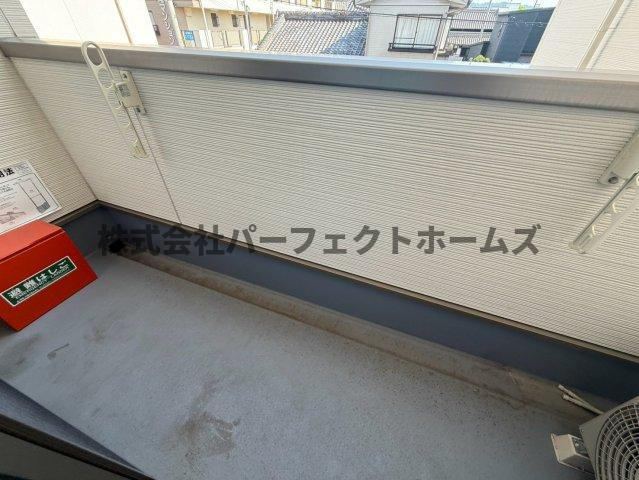 ブランシュオレのバルコニー|暖かな日差しのふりそそぐバルコニー