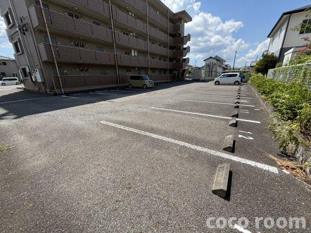 ビューロック の駐車場