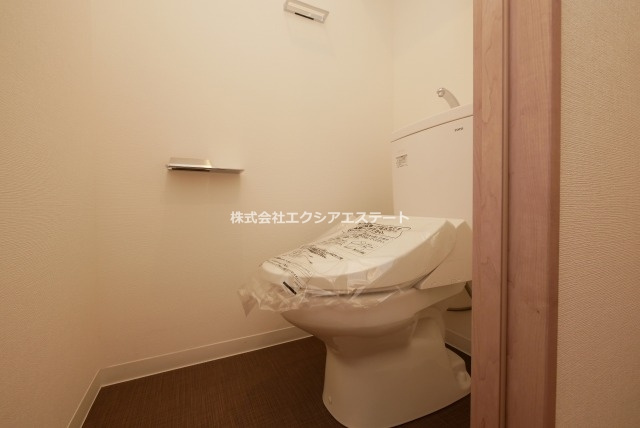 メルベージュ難波サウスIIIのトイレ