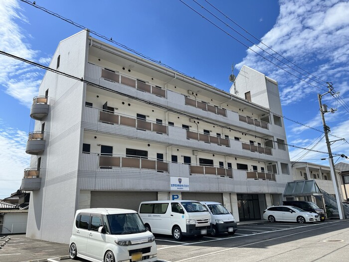 植田コーポの外観|建物外観