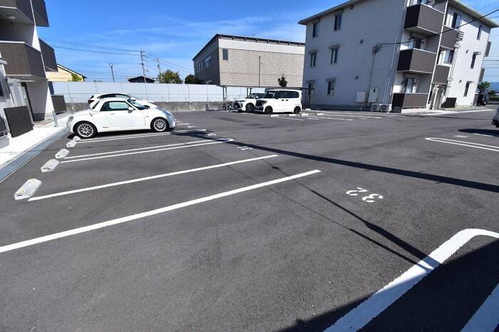 ロータスⅡ B棟の駐車場|駐車場