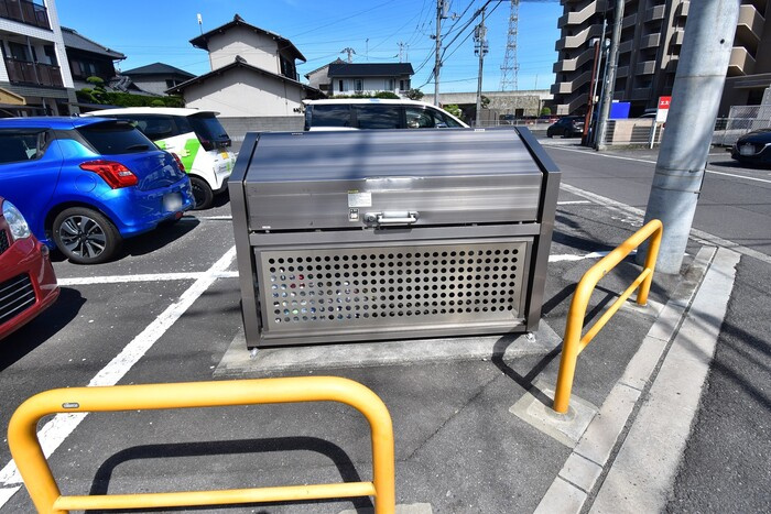 フィネス三条|ゴミ置場