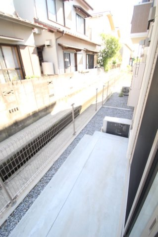ルーラル タウン B棟の庭|庭（専用庭）