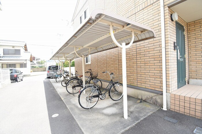 ブルー フォーレ B棟のその他共用部分|駐輪場
