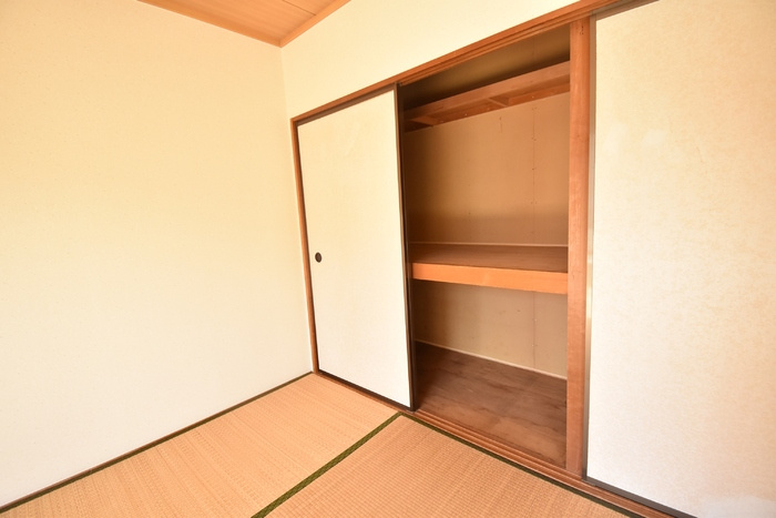 ファミールえんざ A棟の和室|物入（和室６帖）